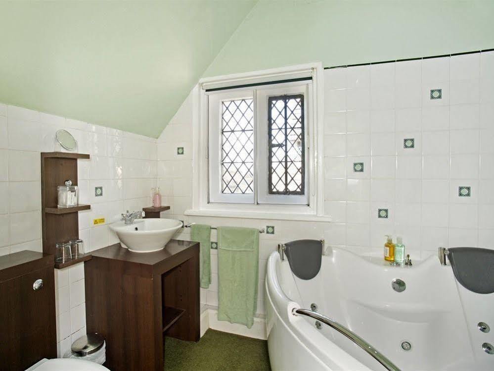 The Forge Bed & Breakfast Чипинг Нортън Екстериор снимка