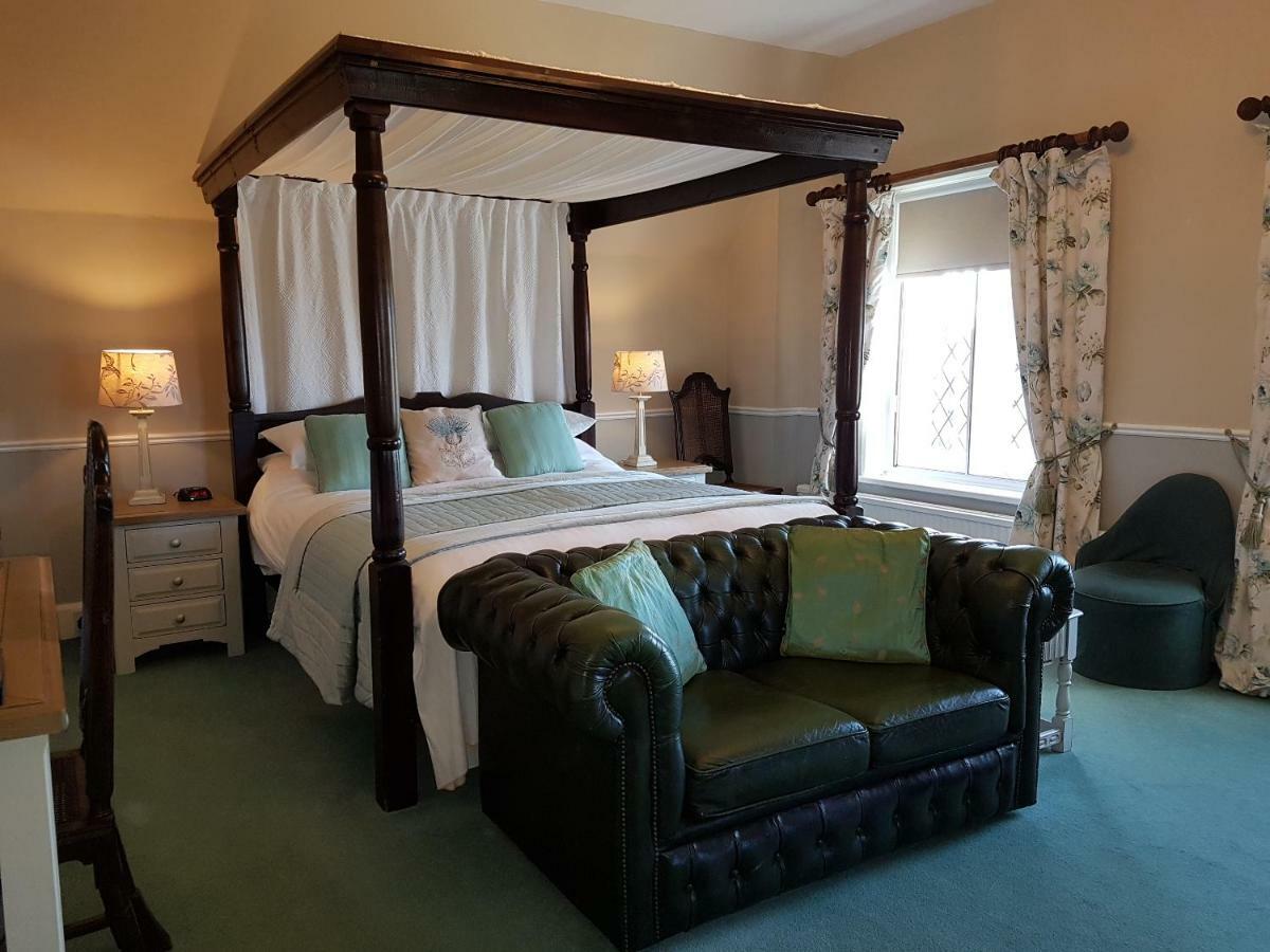 The Forge Bed & Breakfast Чипинг Нортън Екстериор снимка
